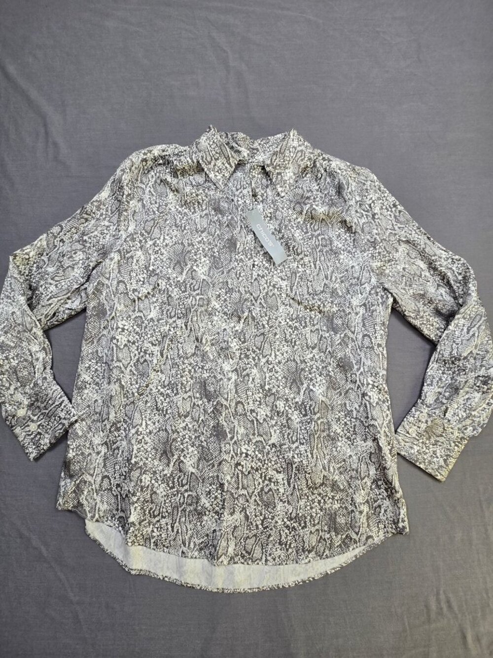 NEW Chicos Size 1 Mediums Long Sleeve Button Up Snake Print Gray Shirt Top